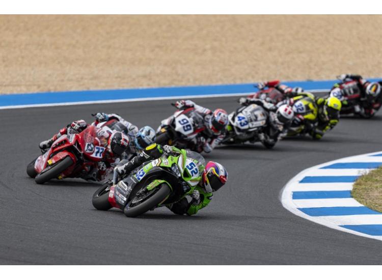 Alcoba remporte un premier podium époustouflant