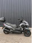 YAMAHA TRICITY 300