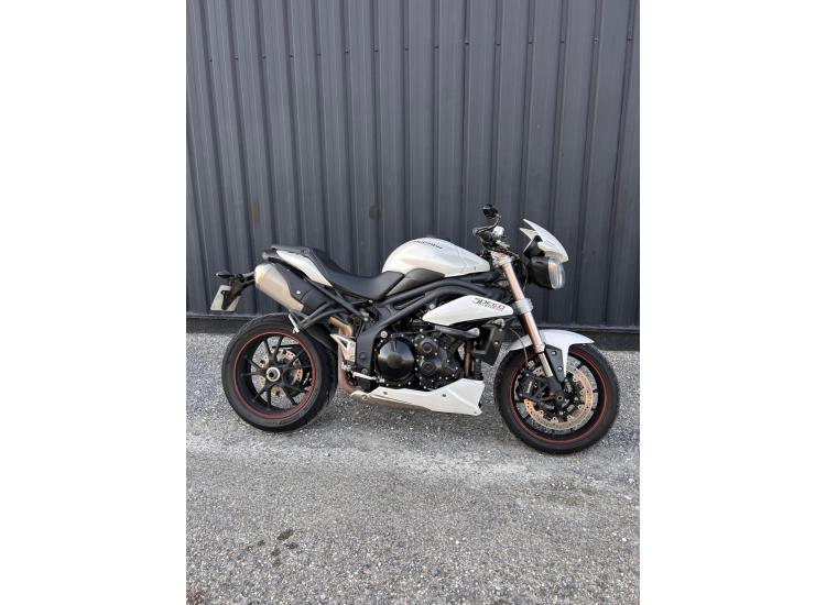 TRIUMPH SPEED TRIPLE 1050 / SPEEDTRIPLE