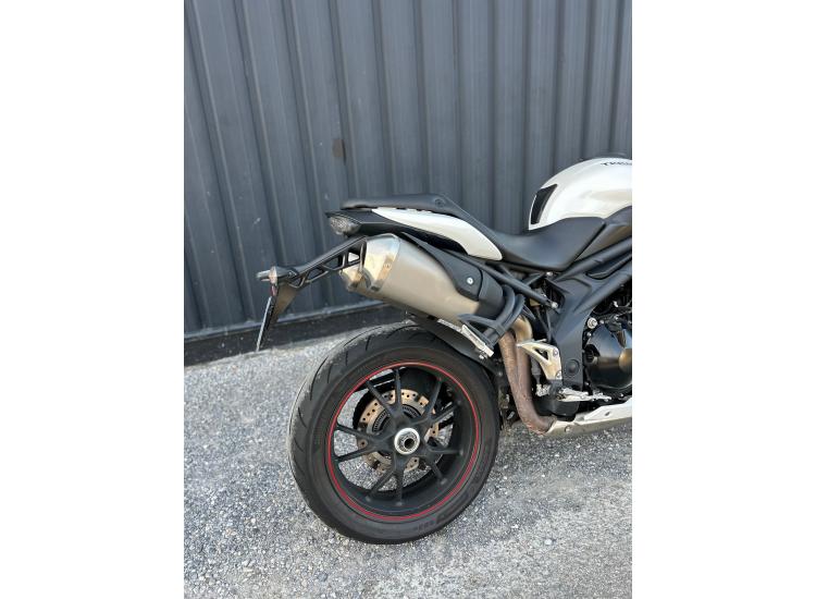 TRIUMPH SPEED TRIPLE 1050 / SPEEDTRIPLE