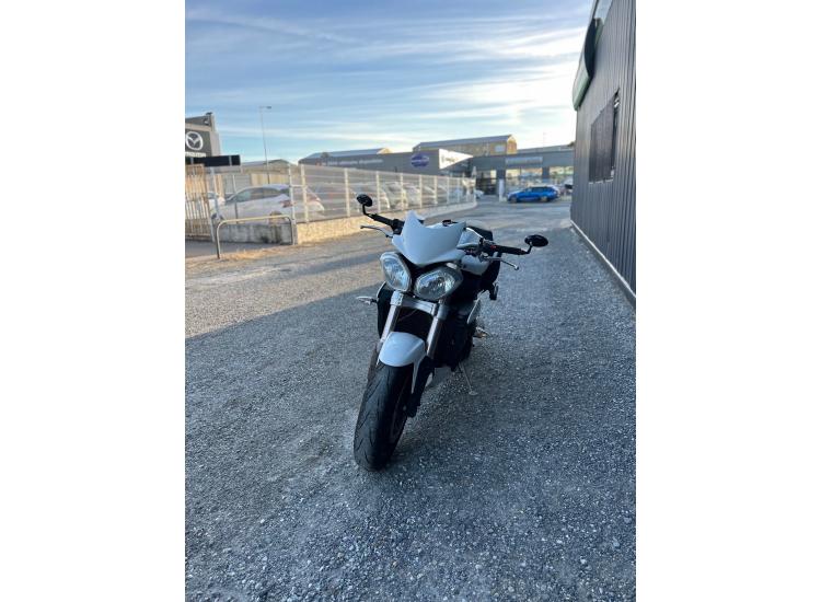 TRIUMPH SPEED TRIPLE 1050 / SPEEDTRIPLE