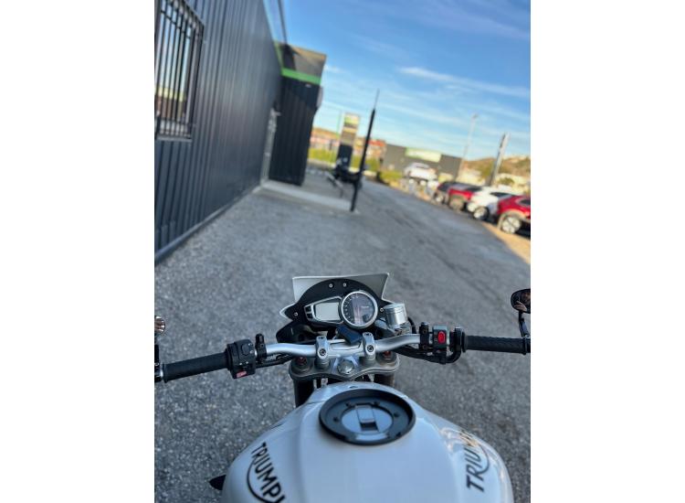 TRIUMPH SPEED TRIPLE 1050 / SPEEDTRIPLE
