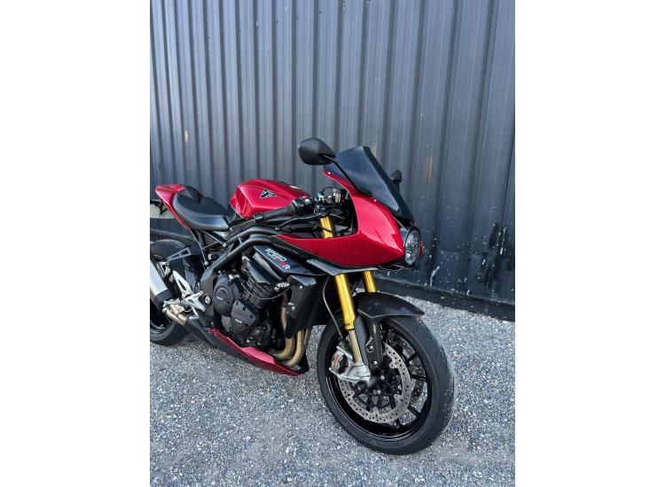 TRIUMPH SPEED TRIPLE 1200 RR