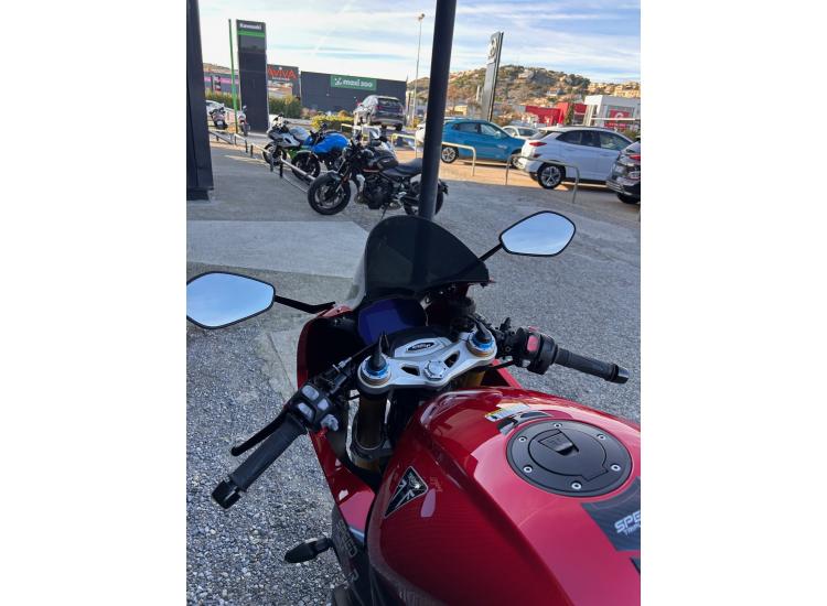 TRIUMPH SPEED TRIPLE 1200 RR