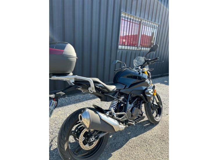 BMW G 310 R