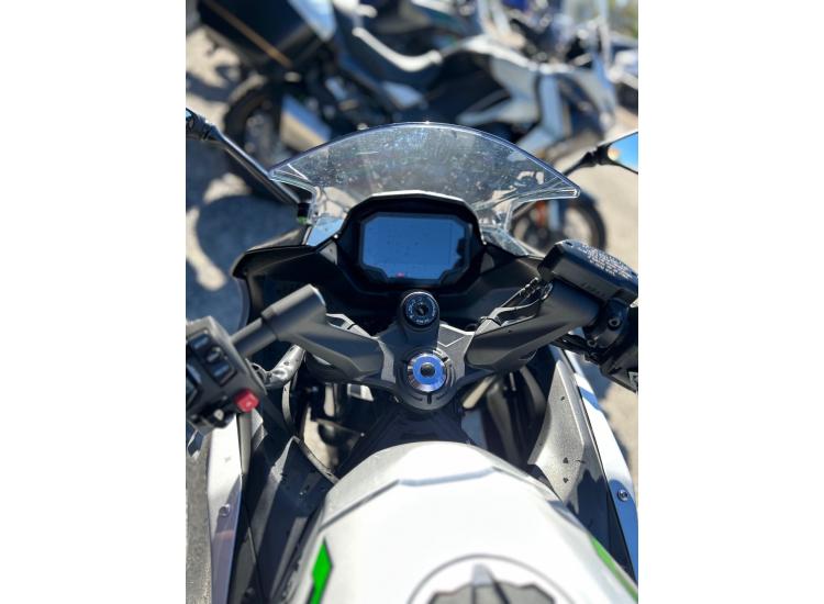 KAWASAKI Ninja 7 Hybrid