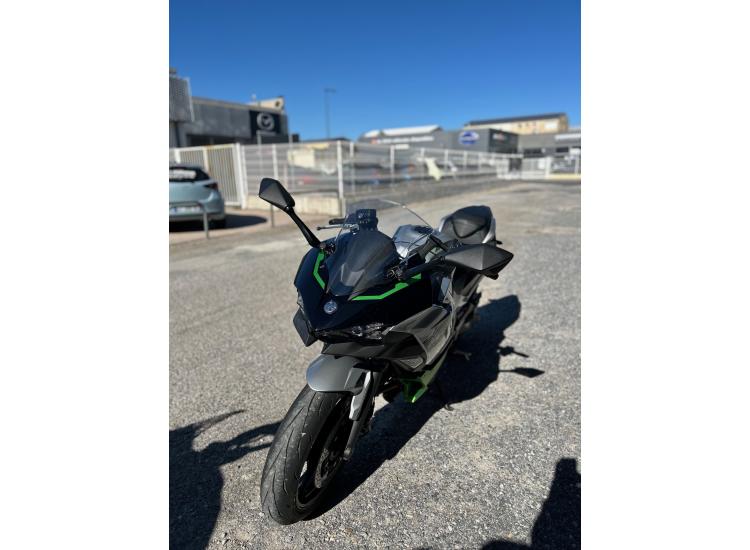KAWASAKI Ninja 7 Hybrid